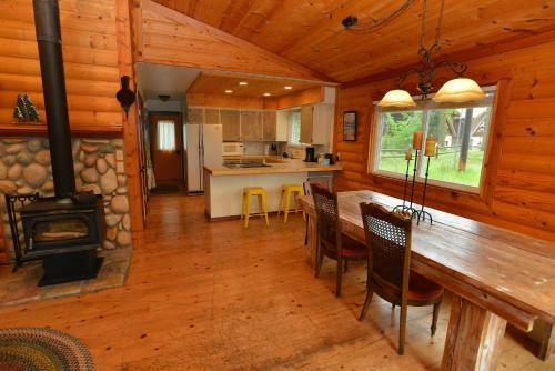 The Park Chalet By Casago Mccall - Donerightmanagement