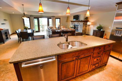 Payette Lake Penthouse By Casago Mccall - Donerightmanagement