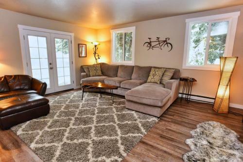 Eagle's Nest By Casago Mccall - Donerightmanagement