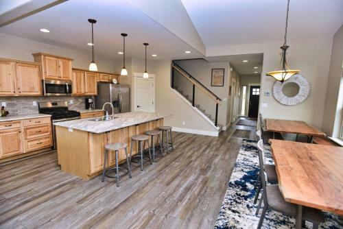 Cedar On Two By Casago Mccall - Donerightmanagement