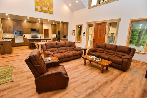 White Bark Lodge By Casago Mccall - Donerightmanagement