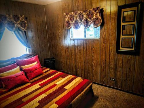 Vintage Charm Near National Parks And Henry's Fork