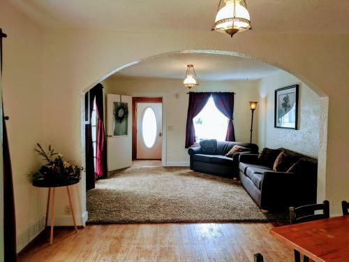 Vintage Charm Near National Parks And Henry's Fork
