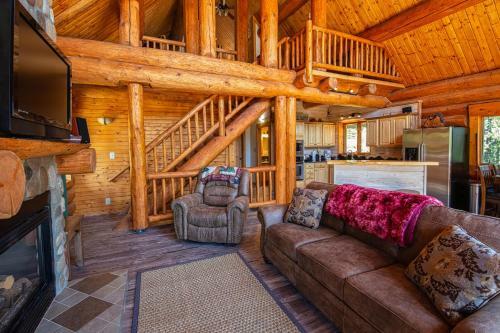 Mogul Hill Cabin