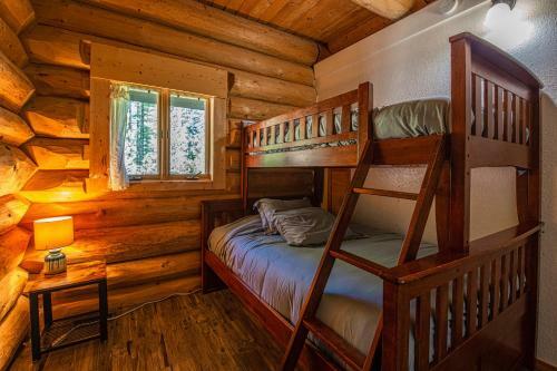 Mogul Hill Cabin
