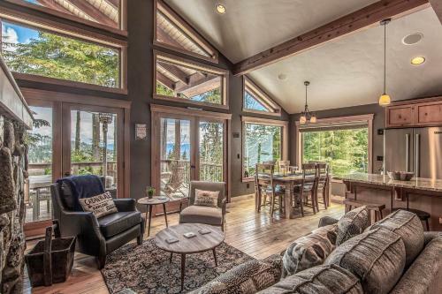 3 Bed 3 Bath Vacation Home In Schweitzer Mountain