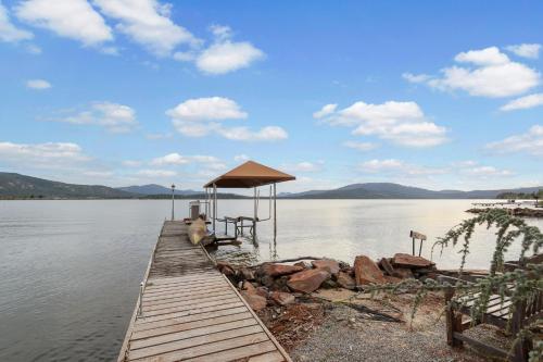 Mimi's Lodge On The Lake