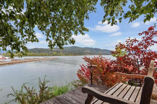 Mimi's Lodge On The Lake