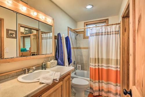 Bright Sagle Home On Lake Pend Oreille - Sleeps 7!