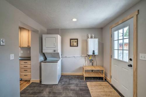 Modernized St Anthony Cottage 8 Mi To Sand Dunes