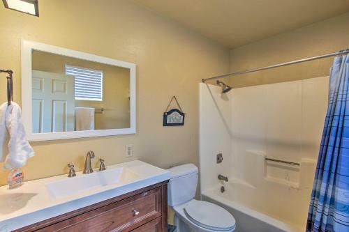 Apartamento Bear Lake Condo - 6 Mi To North Beach Park!