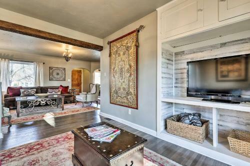 Historic Home With Patio - 22 Miles To Boise!