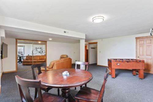 Lakeview Home With New Hot Tub - Sleeps 10