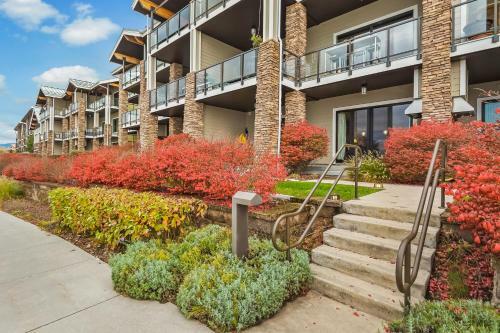 Exclusive Seasons At Sandpoint Townhome
