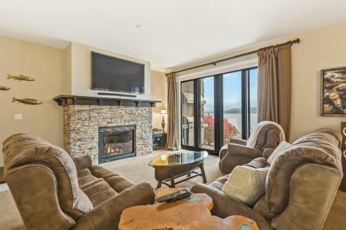 Exclusive Seasons At Sandpoint Townhome