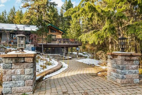 Cozy One Bedroom With Privacy - Community Beach Access