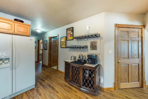 Pinetree Inn