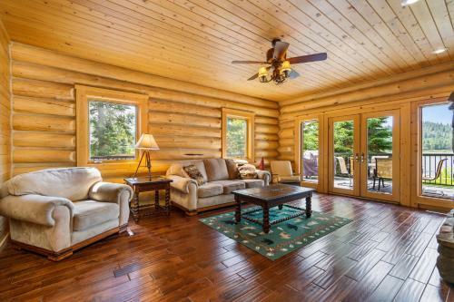 Antler Cove Log Home