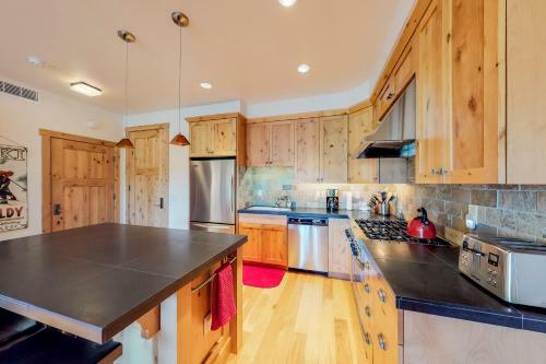 Elkhorn Springs Getaway