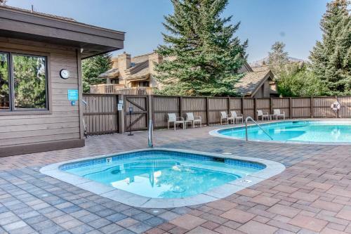 Snowcreek 1557