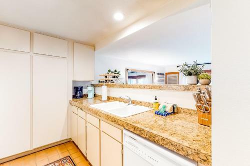 Snowcreek 1536