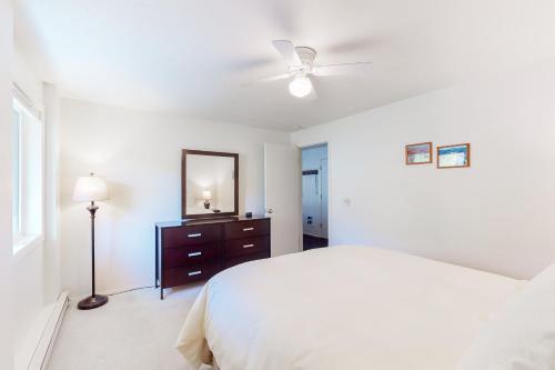 2498 Indian Springs