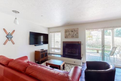 2498 Indian Springs
