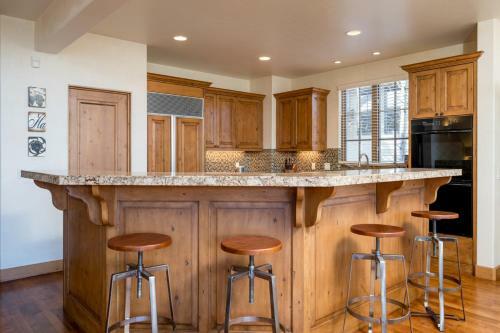 Crown Ranch 4