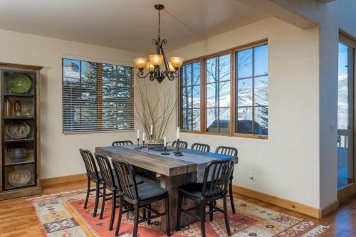 Crown Ranch 4