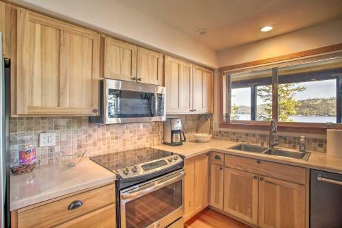 South Lake Coeur Dalene Home With Dock And Kayaks