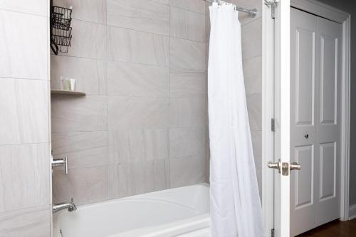 Apartamento Modern River West 2br With W&d By Zencity