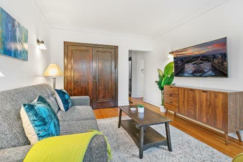 Apartamento Decorated 1br Apt, Natural Light, Comfy King Beds