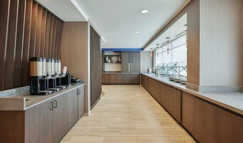 Hotel Springhill Suites By Marriott Chicago Chinatown