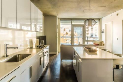 1br Luxury Apartment With Private Office, Terrace, Gym & Pool