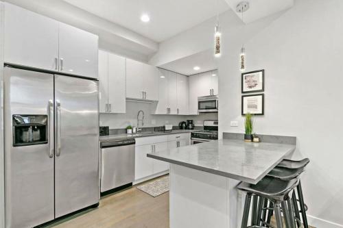 Apartamento 2br Walk To Shops, In-unit Laundry, Full Kitchen