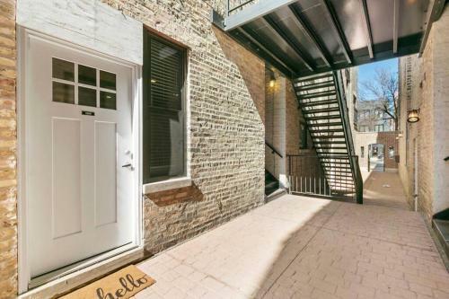 Apartamento 2br Walk To Shops, In-unit Laundry, Full Kitchen
