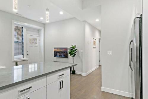 Apartamento 2br Walk To Shops, In-unit Laundry, Full Kitchen