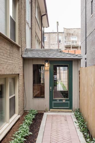 Apartamento Inviting Stylish Home With Covered Patio