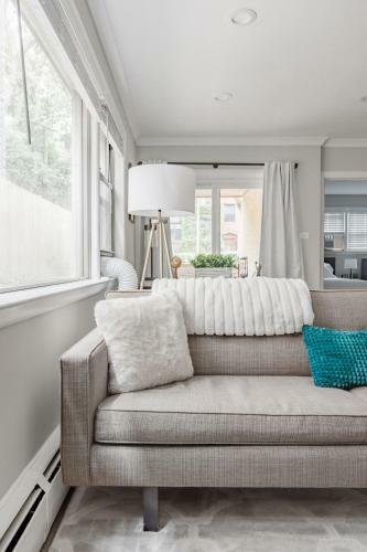 Apartamento Inviting Stylish Home With Covered Patio