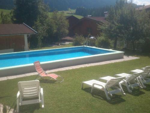 Hostal Pension Alpenstern