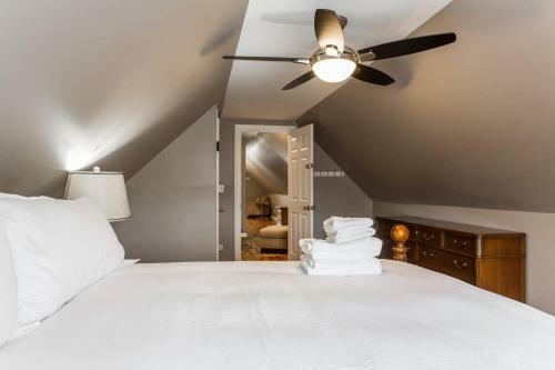 7 Bedroom/3 Bathroom Home-20 Mins From City Center