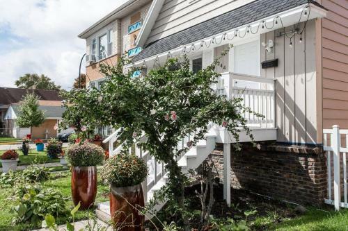 7 Bedroom/3 Bathroom Home-20 Mins From City Center