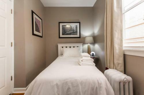 7 Bedroom/3 Bathroom Home-20 Mins From City Center