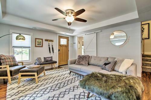 Updated Galena Home With Spacious And Pet-friendly Yard
