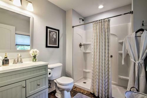 Updated Galena Home With Spacious And Pet-friendly Yard
