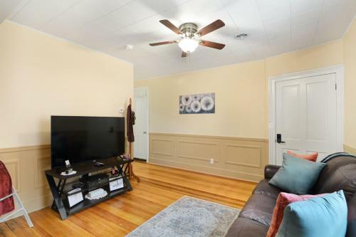 Downtown Galena Spacious Apartment Apts