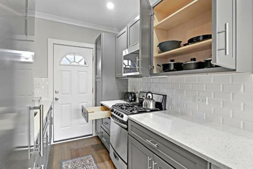 Apartamento Easy Access To Shops, Dining, Transportation 1br