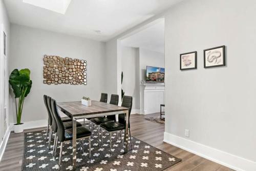 Apartamento 3br On Bustling Street,easy Walk To Shops & Dining