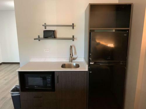 Hotel Studio 6 Rockford