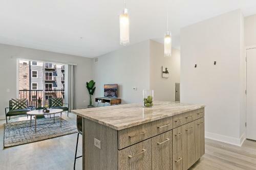 Apartamento 2br Modern Living In Tranquil Scene